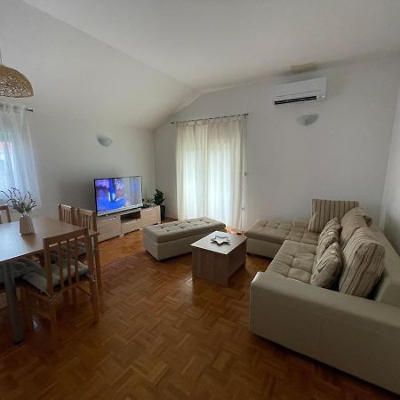 Apartman Josipa Appartement Biograd Na Moru Buitenkant foto